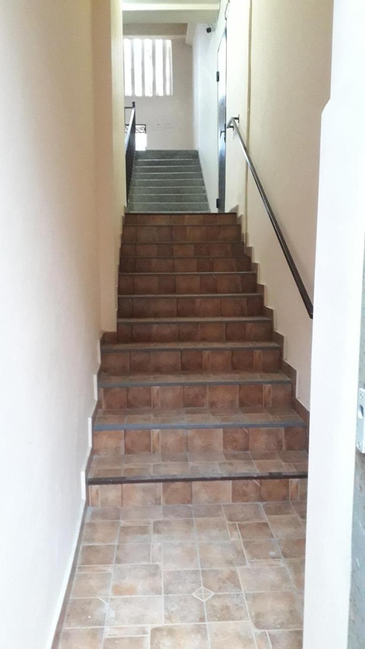 Chasha Polnaya Apartment Sukhumi Ngoại thất bức ảnh